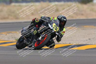 media/Sep-11-2022-SoCal Trackdays (Sun) [[81b7e951af]]/Turn 16 (945am)/